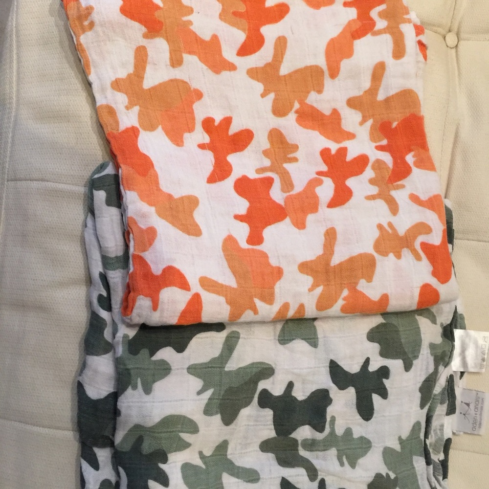 Aden and Anais classic swaddling blanket 2 pack