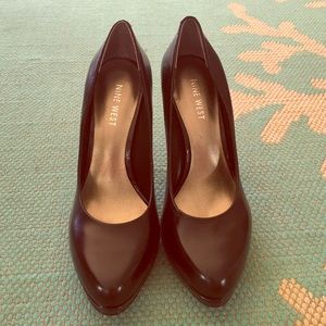 Almond Toe pumps heels