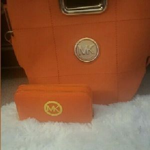 MK (I) Wallet New never used