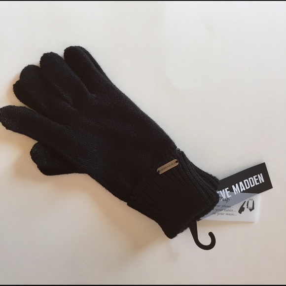 New with tags STEVE MADDEN black gloves. E-Z tap - Picture 2 of 3