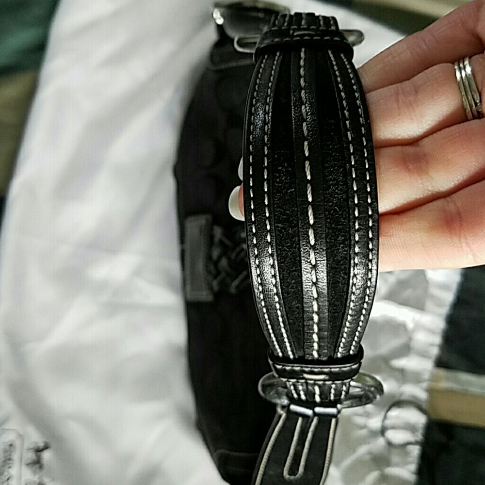 Authentic Coach Purse. - Picture 6 of 8