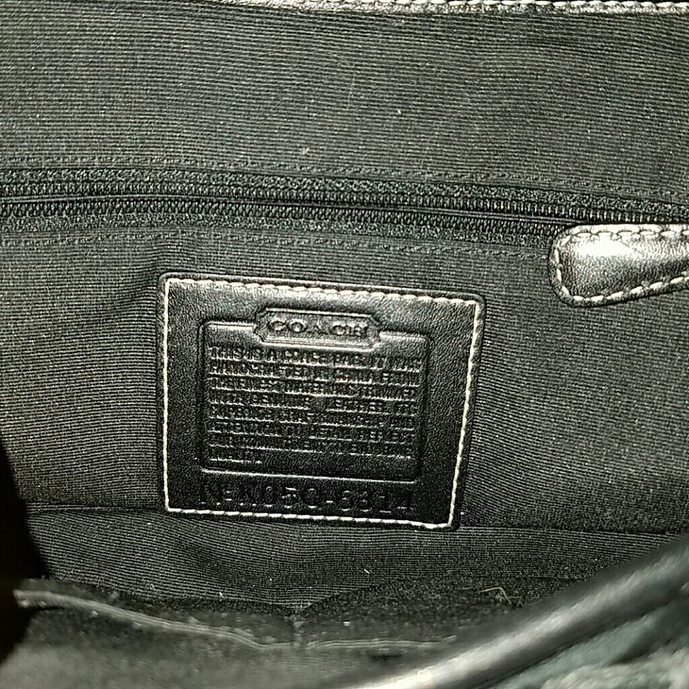 Authentic Coach Purse. - Picture 8 of 8