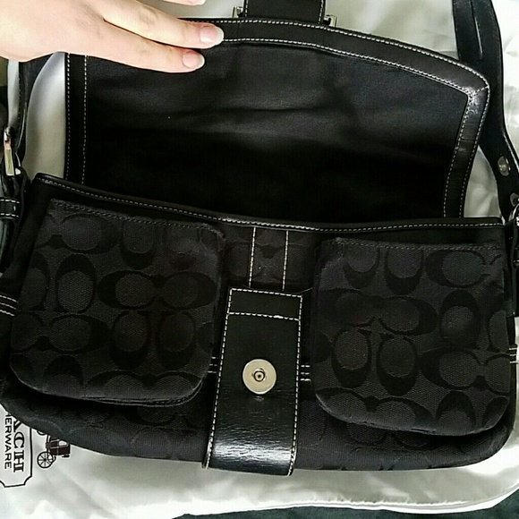 Authentic Coach Purse. - Picture 3 of 8