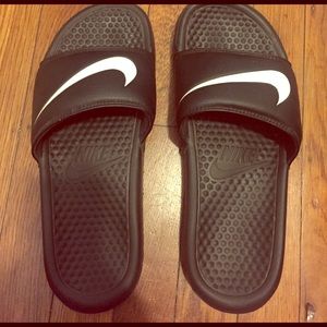 Nike slides