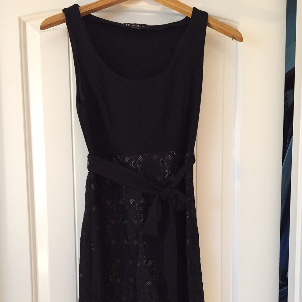 Lace Midi black dress
