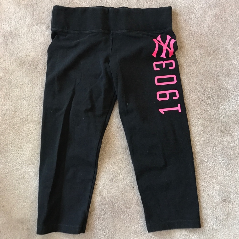 Victoria's Secret Yankees capris