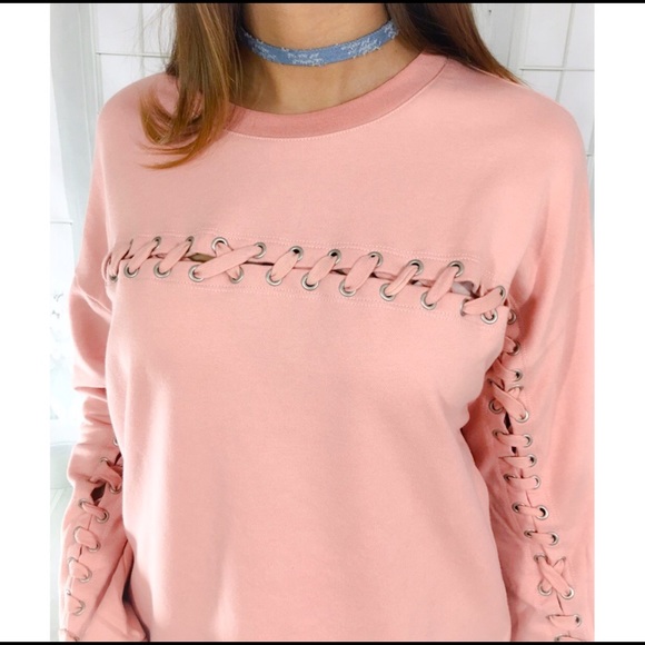 LAST ONE! 🌸Dusty Mauve Shoulder Lace Up Top - Picture 5 of 7