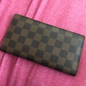 Louis Vuitton Damier Wallet