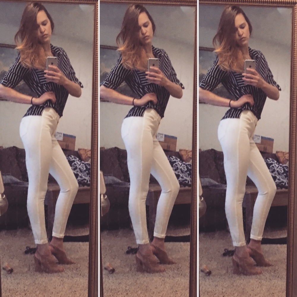 Cute and comfy white stretch jeans