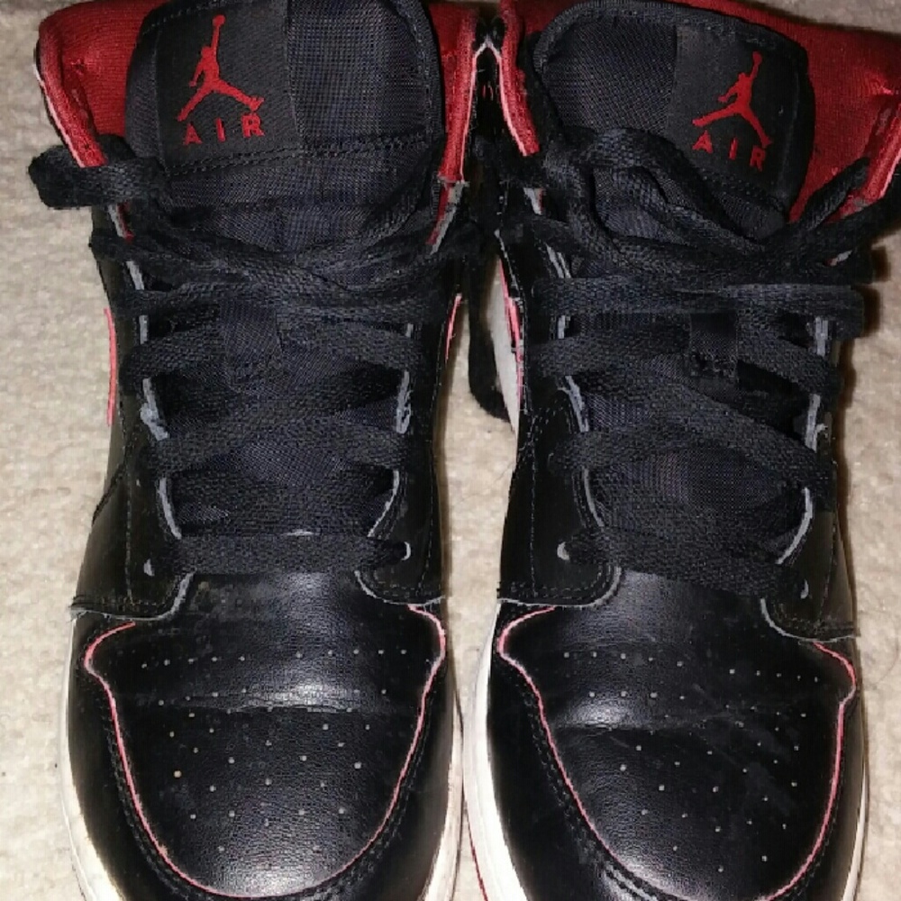 Youth boys MJ athletic shoes