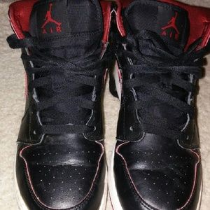 Youth boys MJ athletic shoes