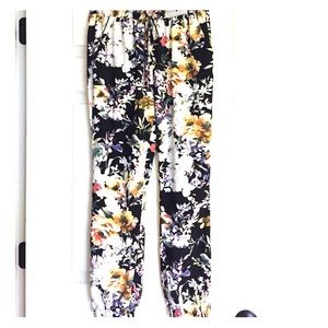 Buffalo David Bitton Small 2-4 floral jogger