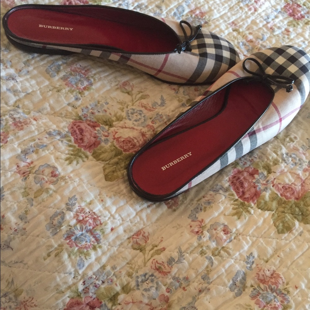 Burberry slip ons