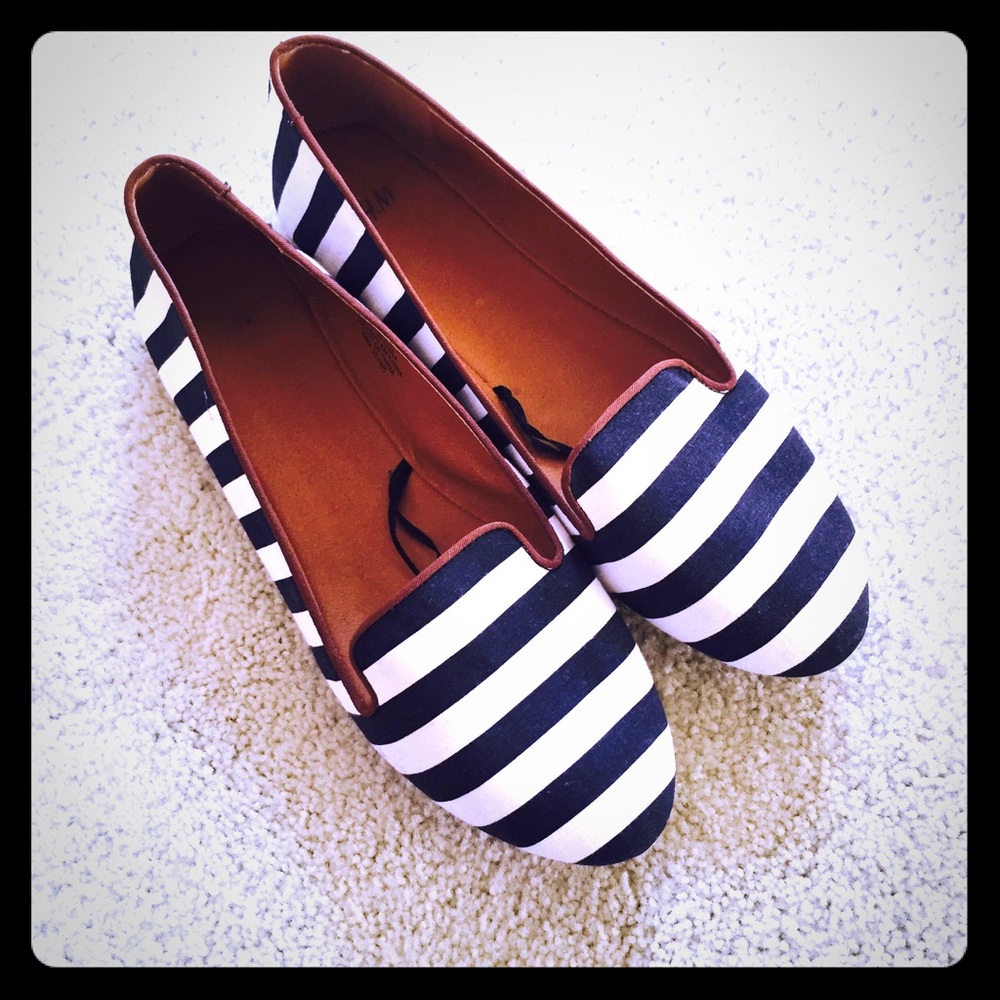H&M Navy Blue and White flats