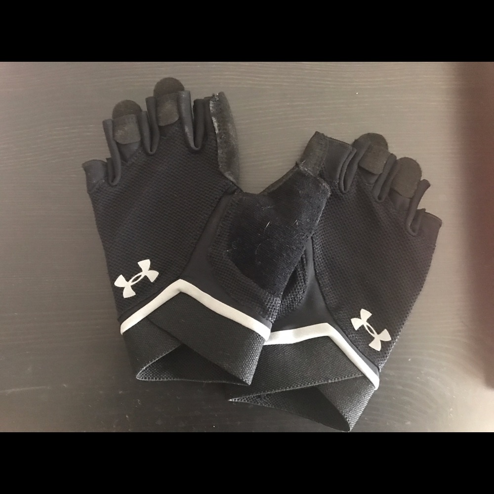 Women's Under Armour Weight Lifting Gloves