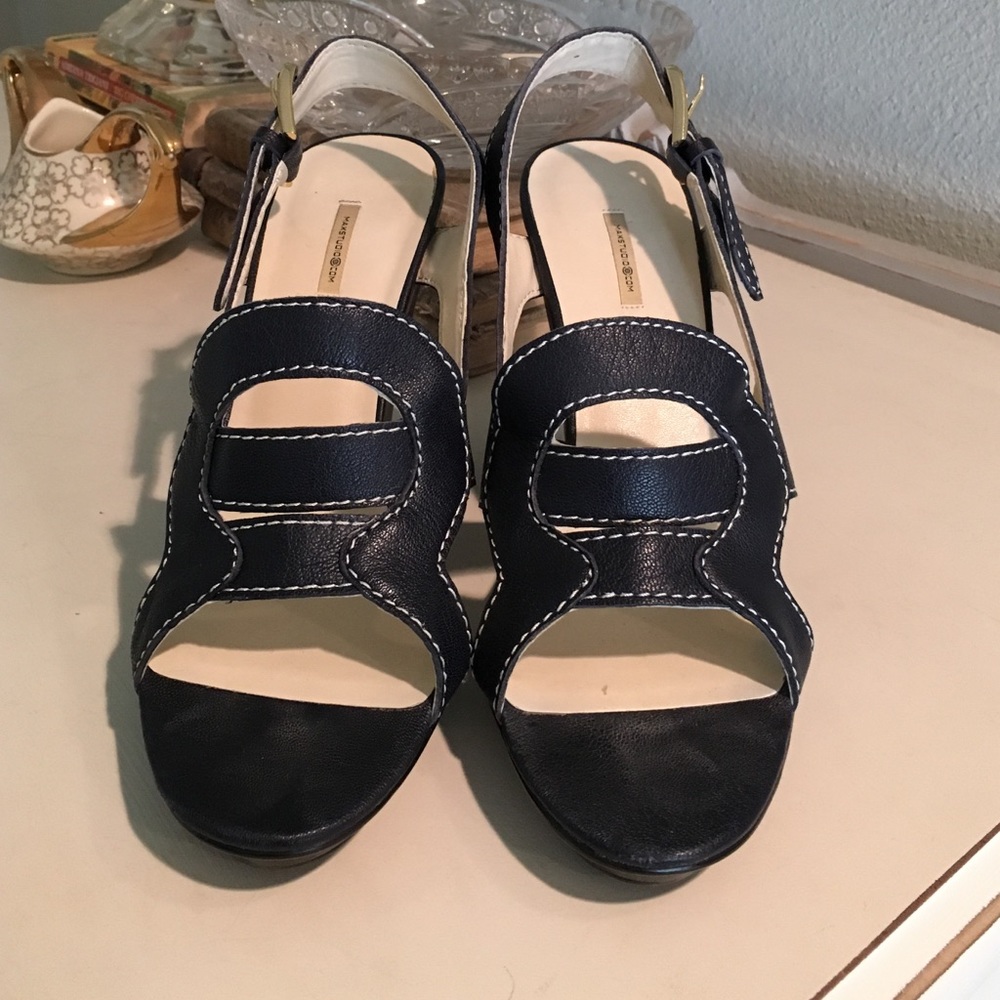 Max studio navy blue and white wedges
