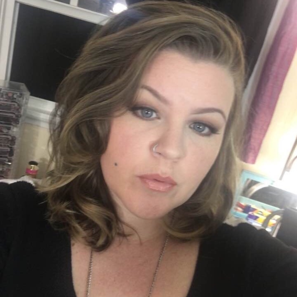 Meet your Posher, Chrystal