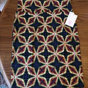 NWT LulaRoe Cassie!