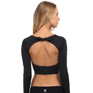 Billabong long sleeve back tie rash guard (crop)