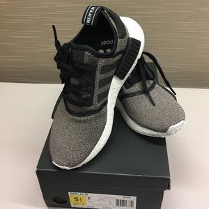Adidas NMD_R1