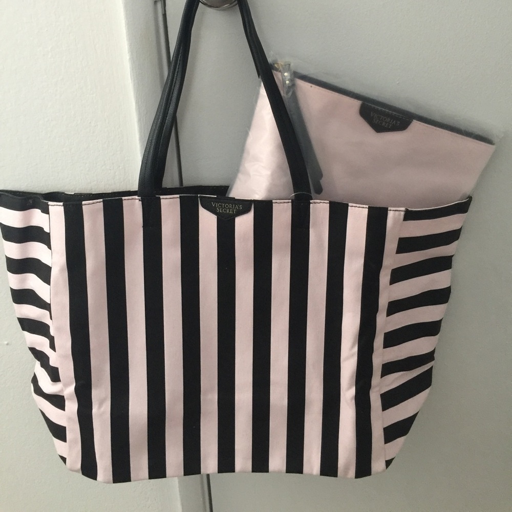 Victoria's Secret Stripe Tote comes with Wristlet
