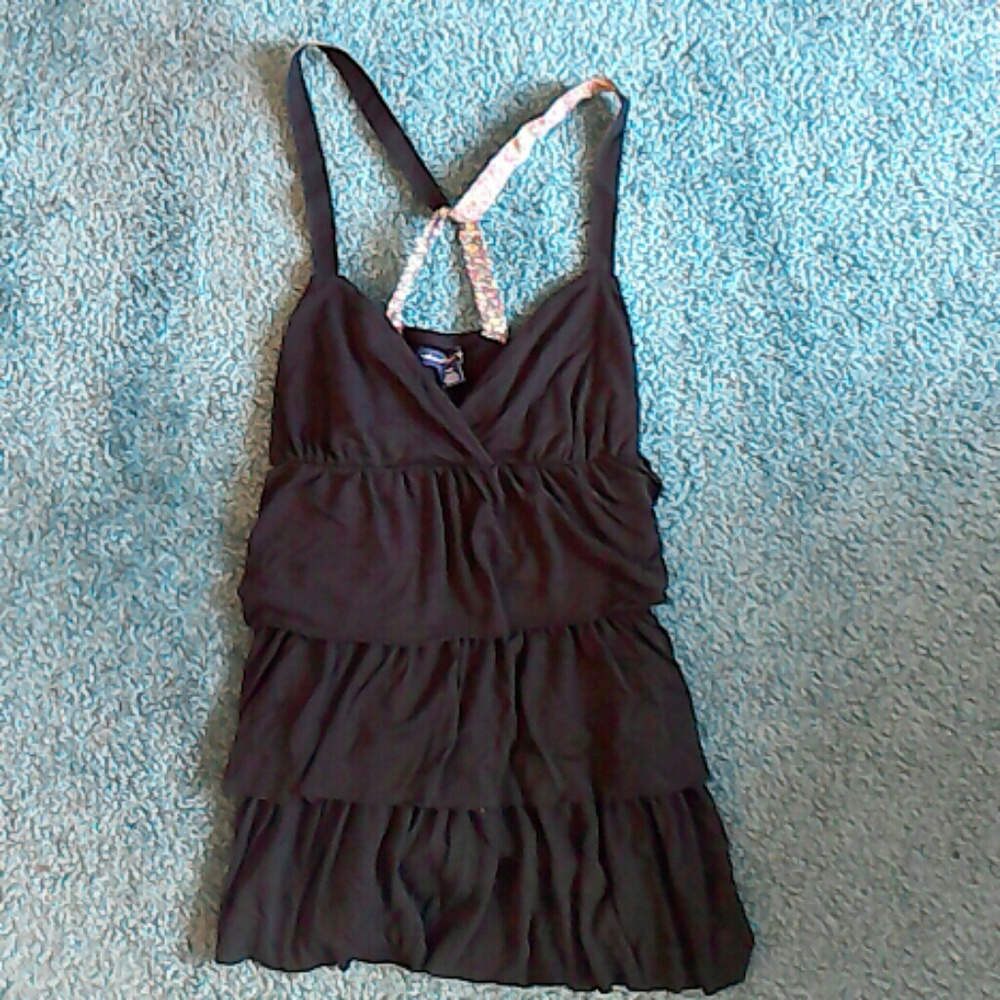 Layered cross back top