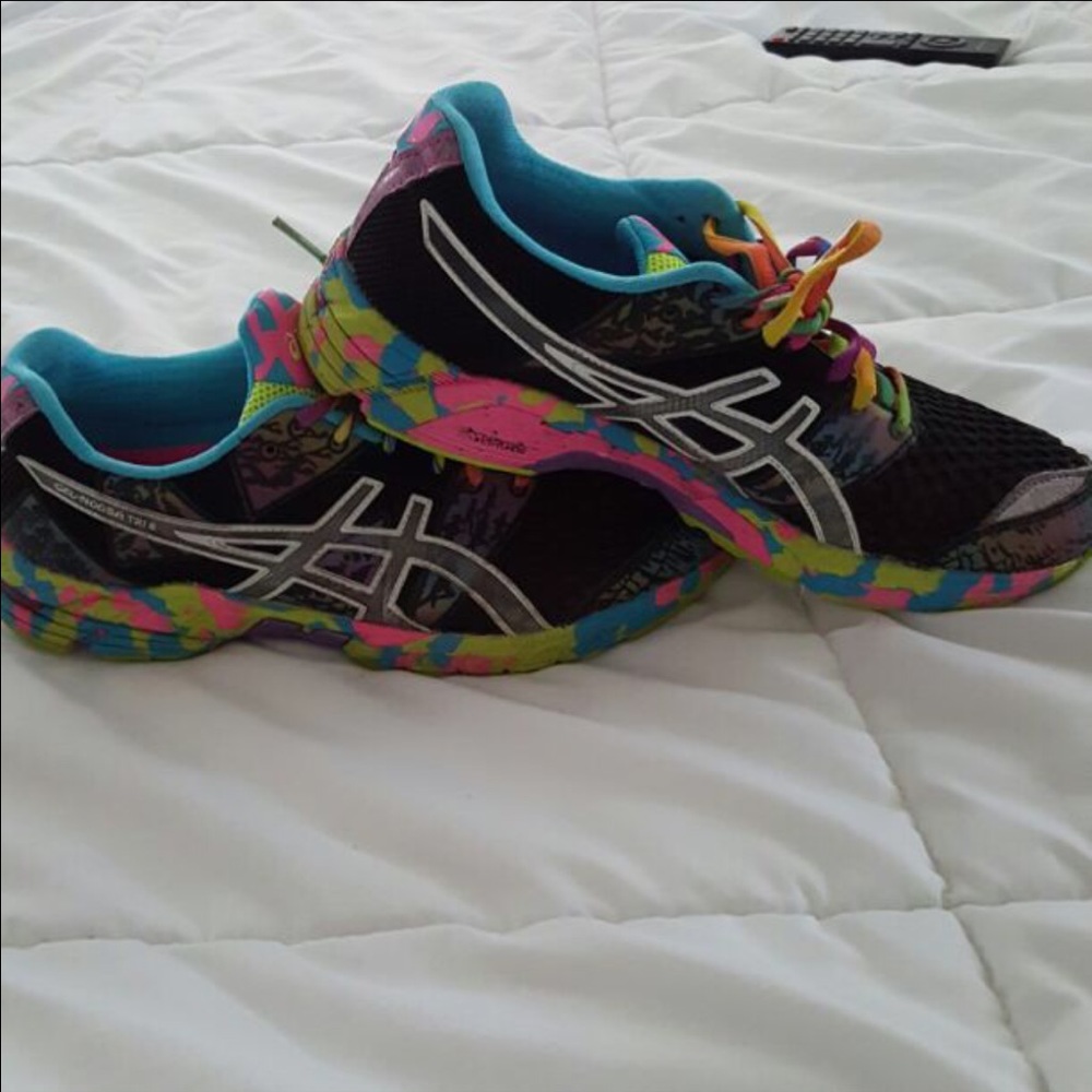 Asics bubblegum size 8.5