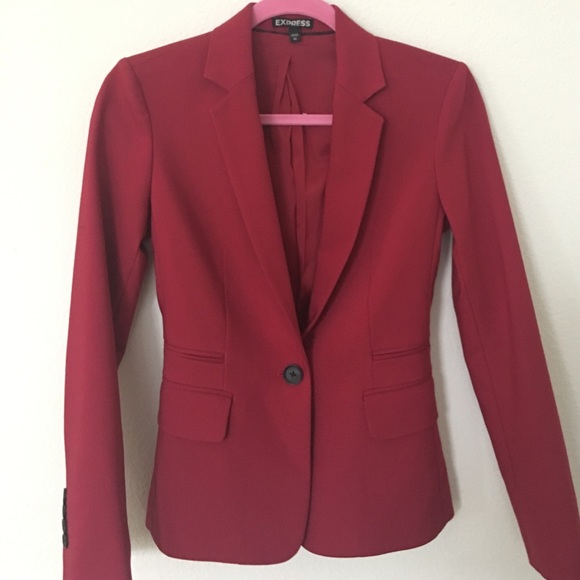 Red suit set - Picture 1 of 3