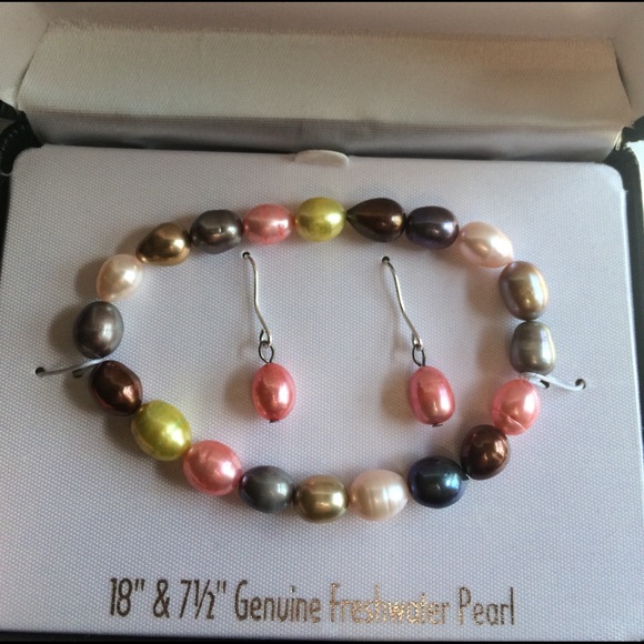 Signature Sterling Silver Jewelry - Stunning real pearl necklace, earrings & bracelet