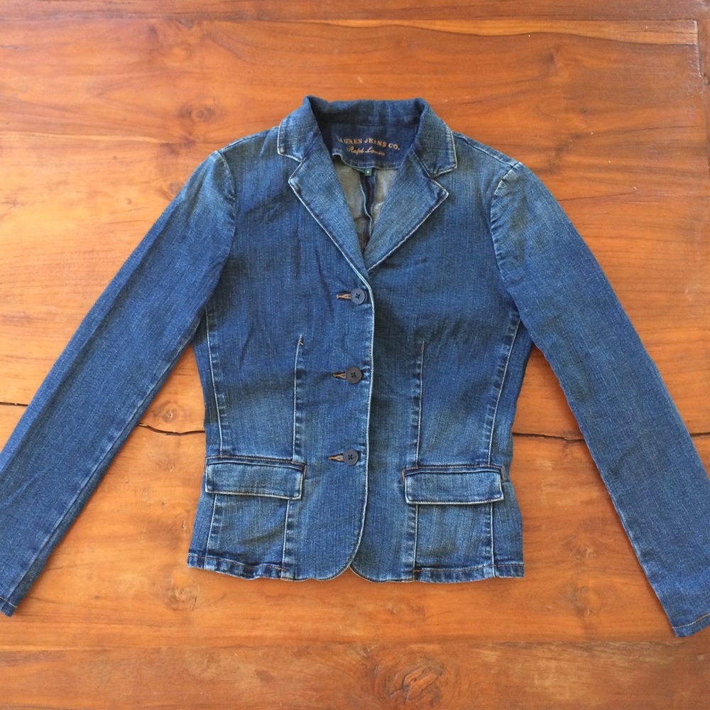 The most flattering Jean Jacket ever.
