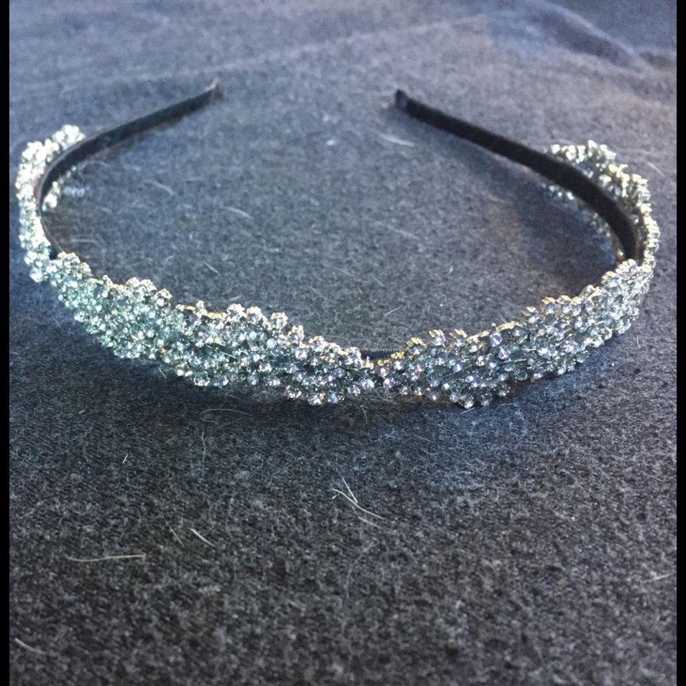 Sparkling headband great hair accessory ✨ ✨