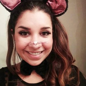 Meet your Posher, Iris