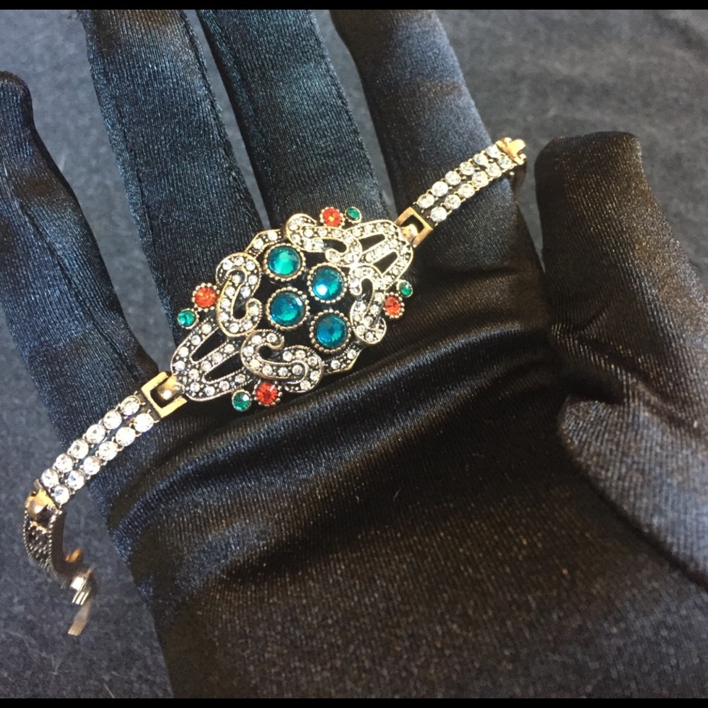 Beautiful and elegant Turkish bracelet