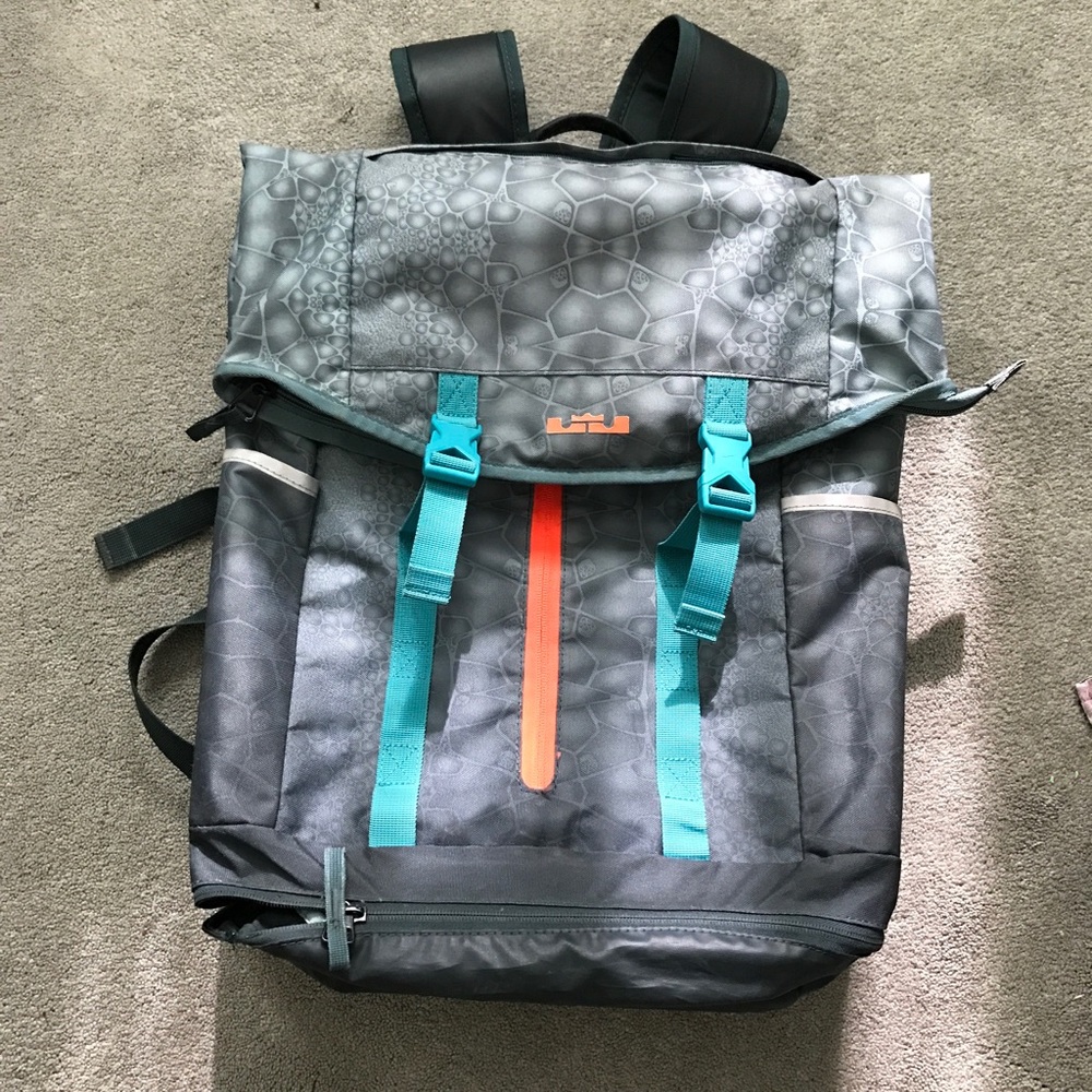LEBRON BACKPACK