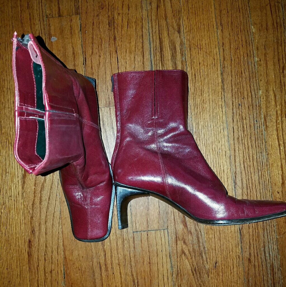 SOLD! Goffredo Fantini Boots. Red leather