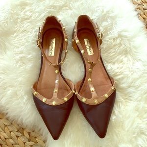 Halogen studded flats
