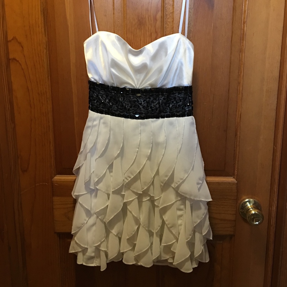 Arden B cocktail dress