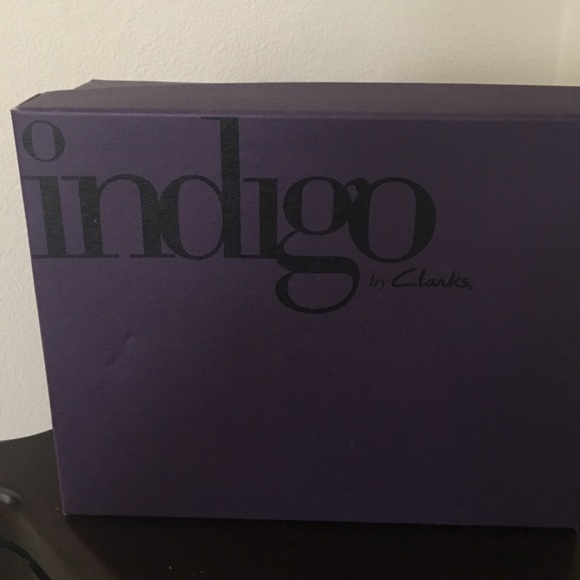 Distressed cropped boots - Picture 4 of 4