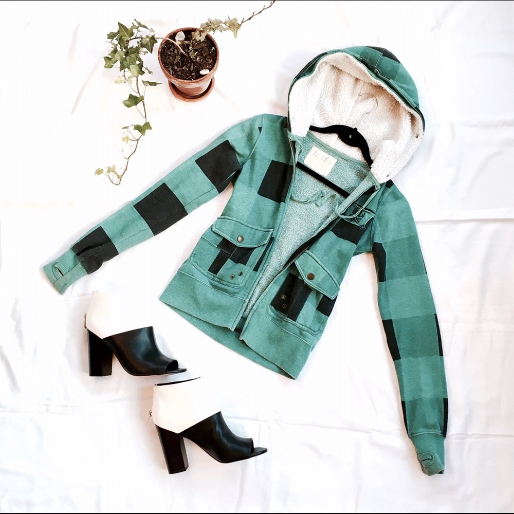 [BillaBong] Plaid Turquoise Furry Hooded Jacket