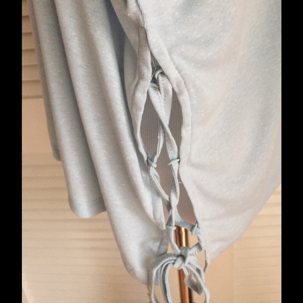 🆑FINAL PRICE LAST ONE! Side Tie Blue Top - Picture 3 of 4