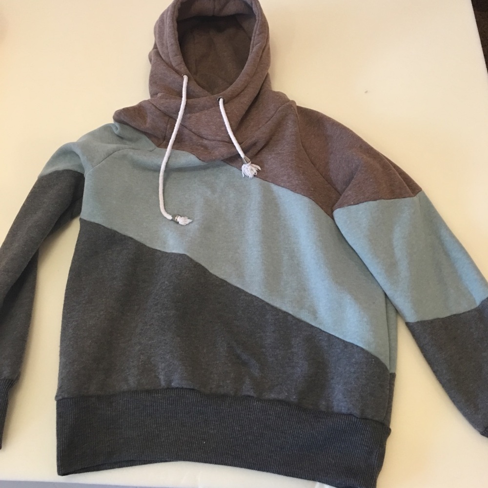Tri-colored hoodie