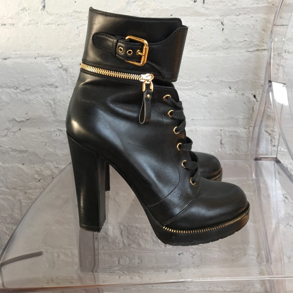 Sergio Rossi Zipper Ankle Booties