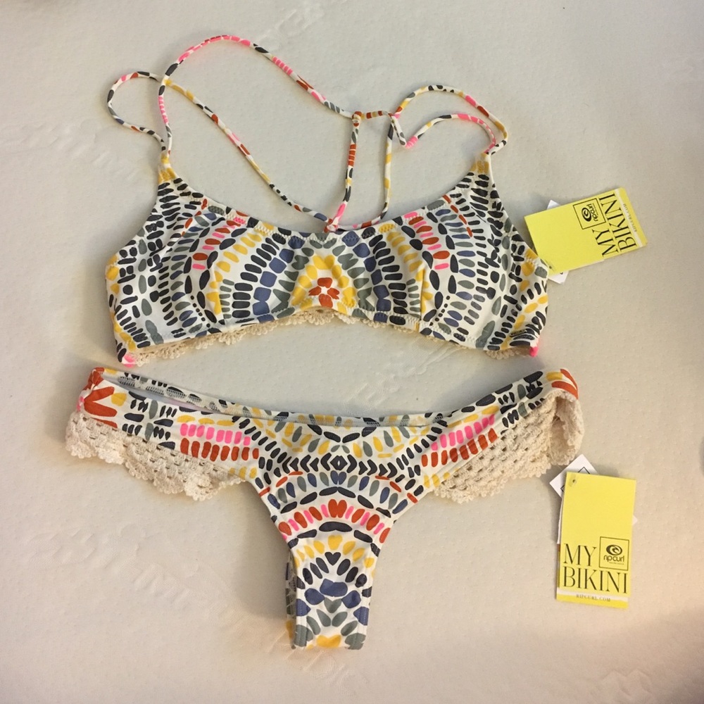 Brand new rip curl bikini set, size M