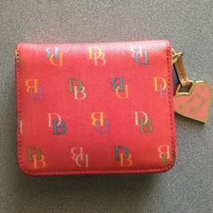 Dooney & Bourke wallet