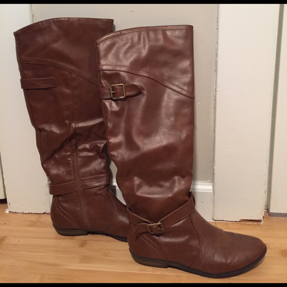 Brown boots