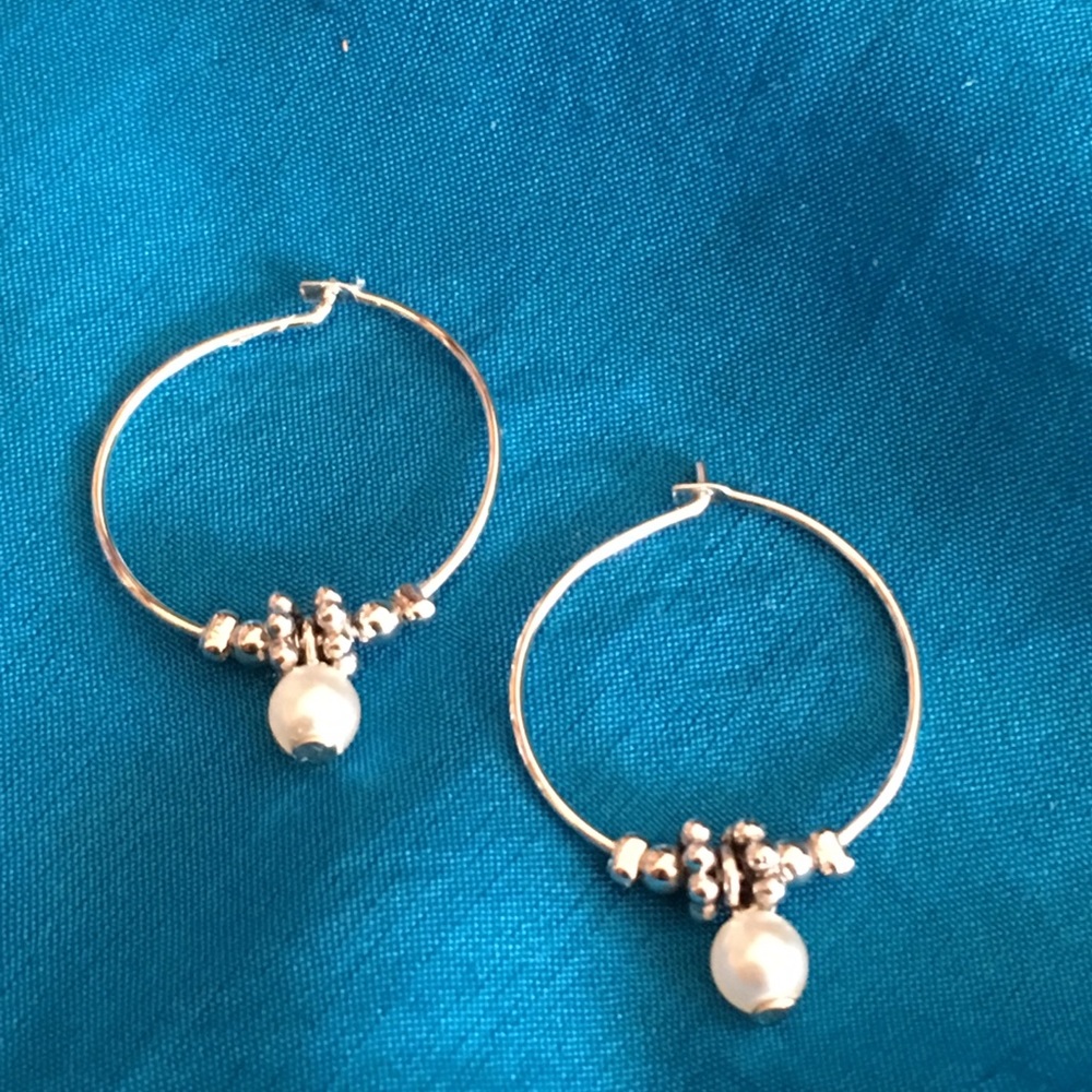 🎉😂🎏 Pearl drop earrings