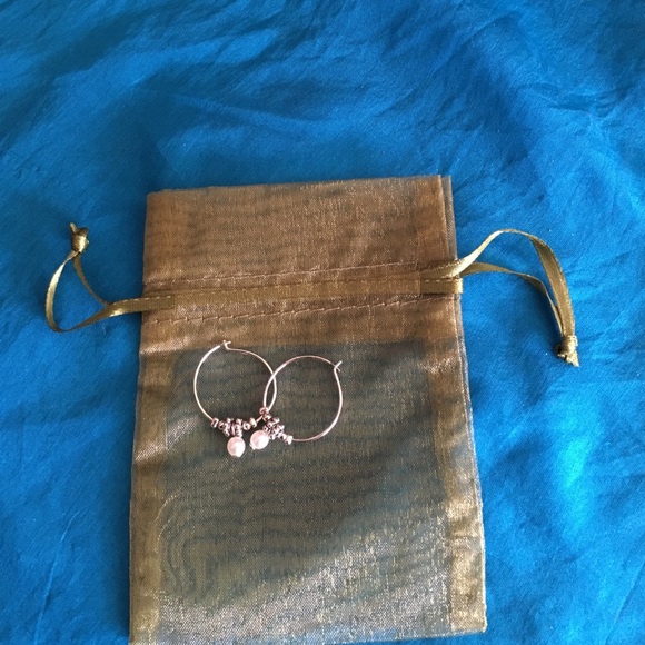 🎉😂🎏 Pearl drop earrings - Picture 4 of 4