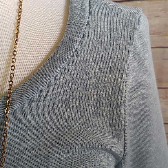 LG left. Heathered light blue bell 3/4 sleeve top - Picture 2 of 3