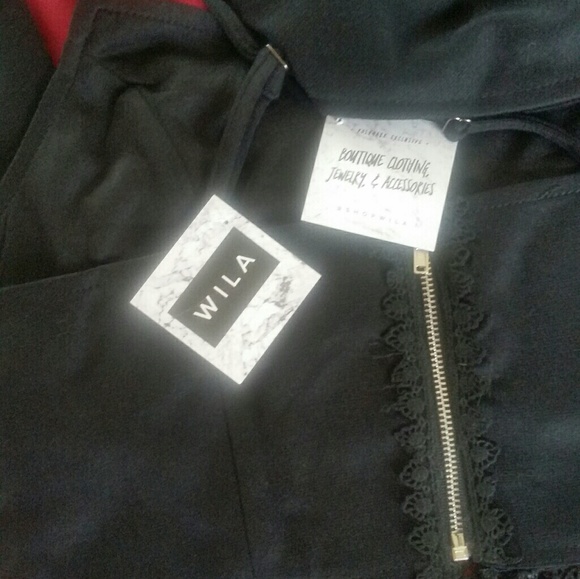 WILA Black Crop Top - Picture 4 of 4