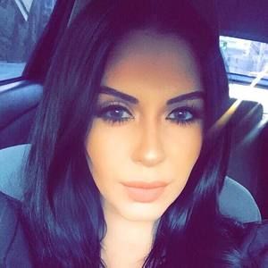 Meet your Posher, Karine
